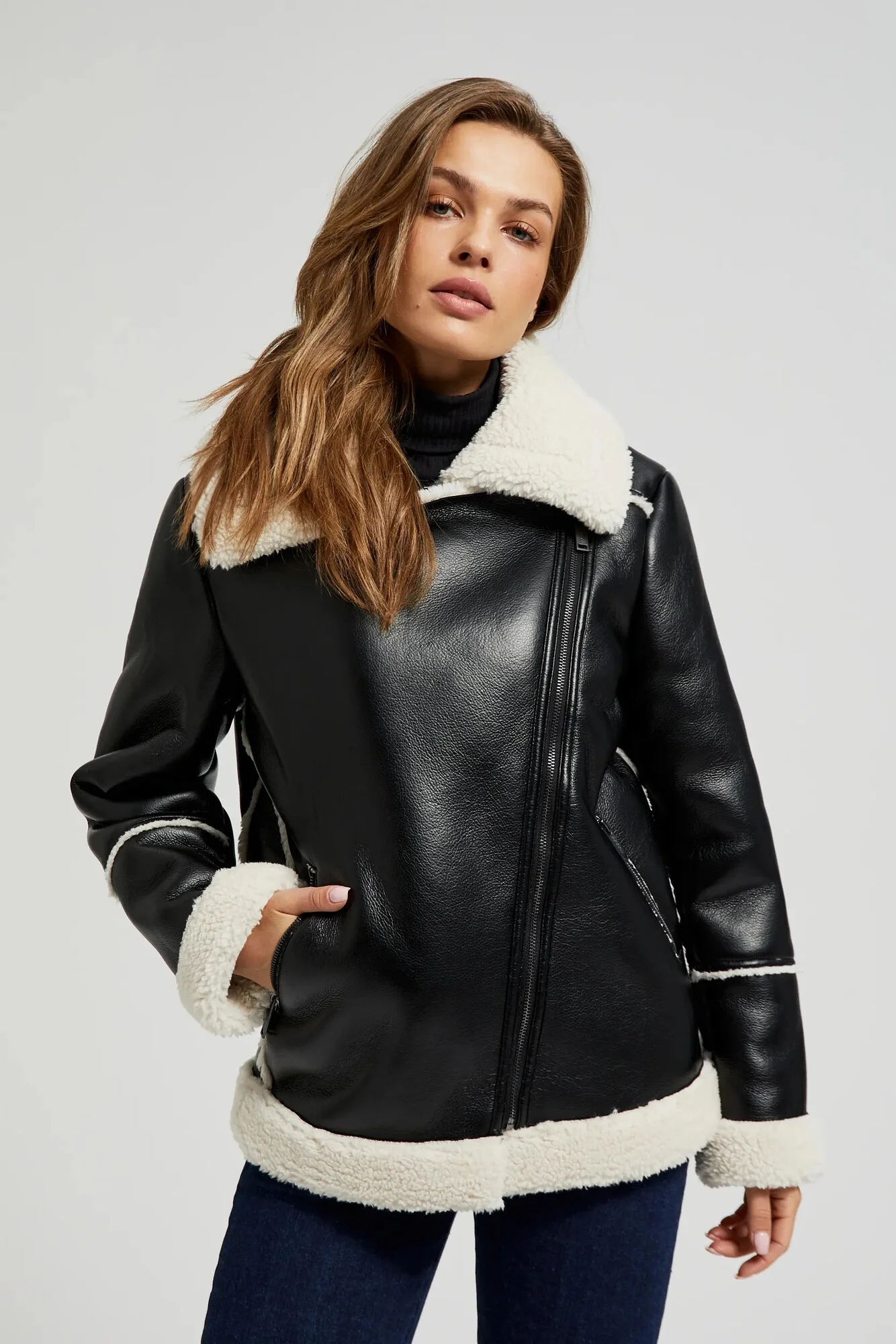 Dámska bunda z umelej ovčej kože MOODO - čierna S