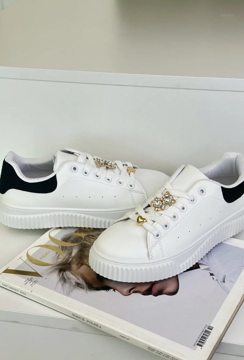 Nízke tenisky z eko kože s odznakmi bielo-čierne Cillione 39