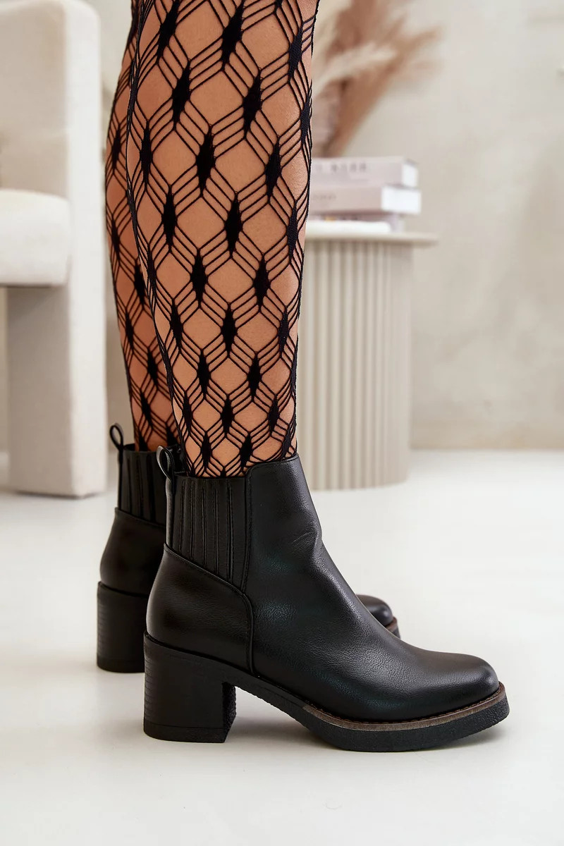 Zateplené dámske členkové topánky na podpätku z eko kože Black Irittes 41