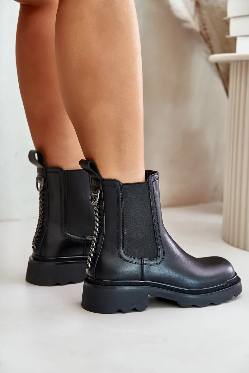 Kožené členkové topánky Chelsea s ozdobným reťazcom zateplené D&A Black 36