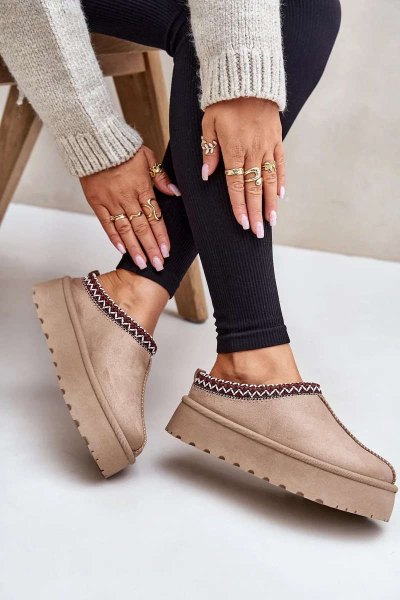 Dámske vyšívané snehule na nízkej platforme svetlo béžové Narirya 37