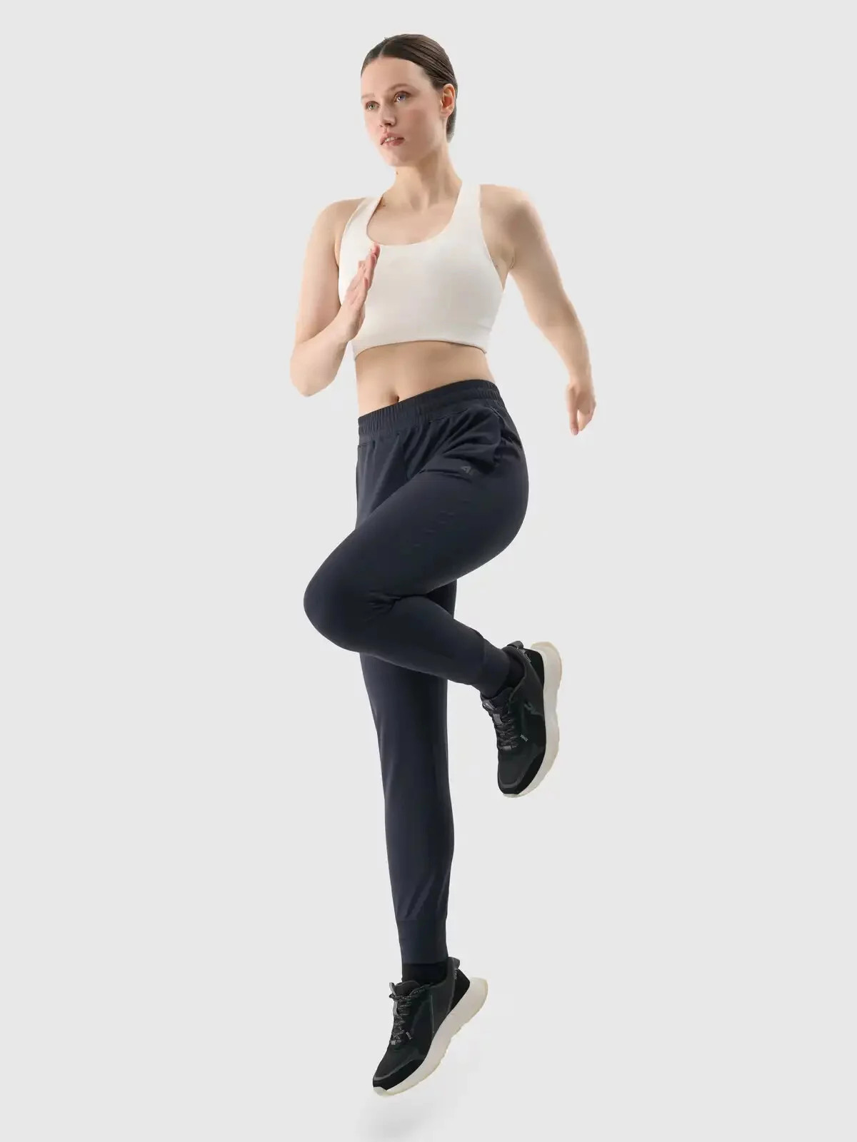 Dámske športové nohavice 4F M