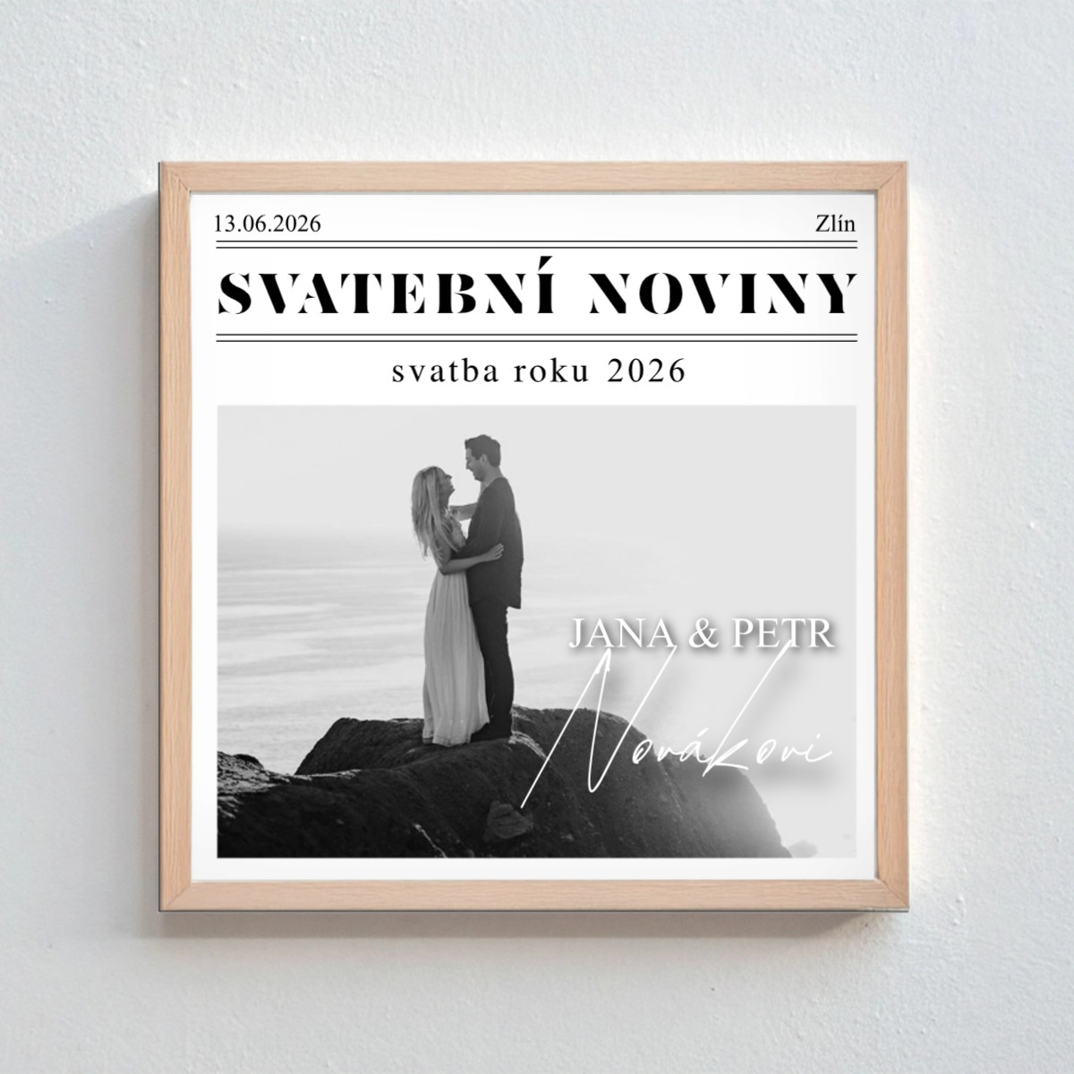 Personalizovaný magický fotob obraz v ráme – štvorcový 20x20 – svadobné noviny