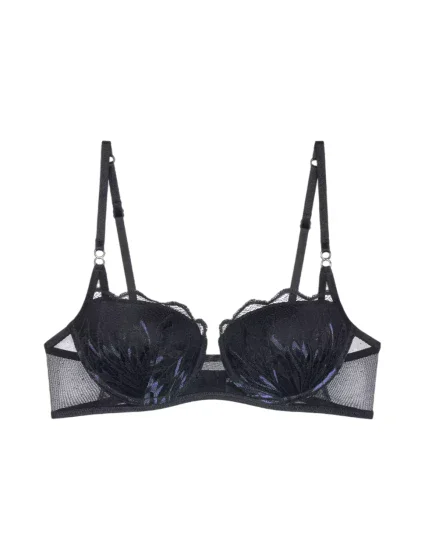 Crazy model 20823931 Love WHP - Triumph