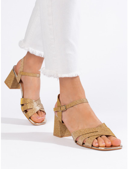 Moderní  sandály dámské zlaté na širokém podpatku