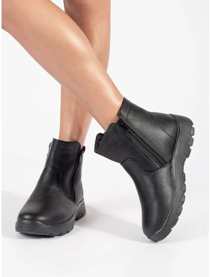 Jedinečné černé  kotníčkové boty dámské platforma