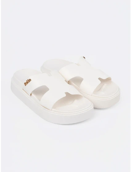 Praktické bílé  nazouváky dámské platforma