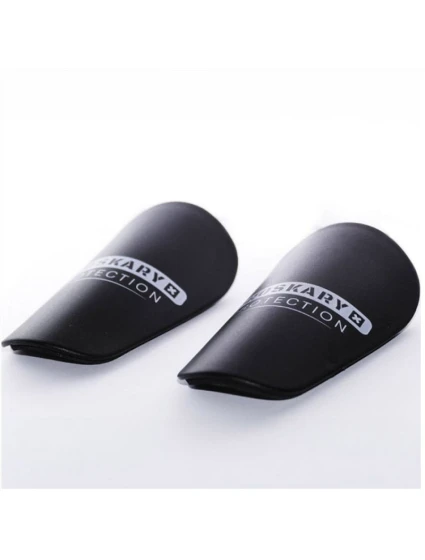 model 21364001 Mini fotbalové chrániče holení černé - Proskary