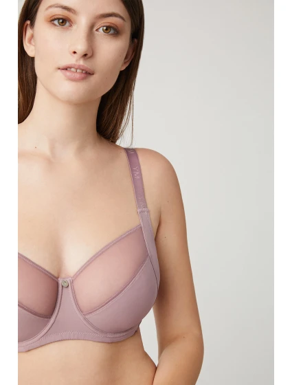 model 21734497 - Ysabel Mora