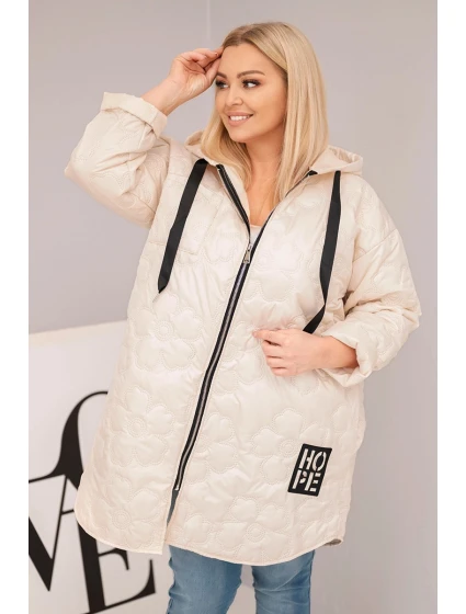 Dámská bunda Plus Size prošívaná s kapucí a nápisem model 21808661 světlá béžová - K-Fashion