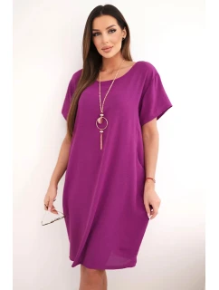 Šaty s kapsami a přívěskem tmavě fialová