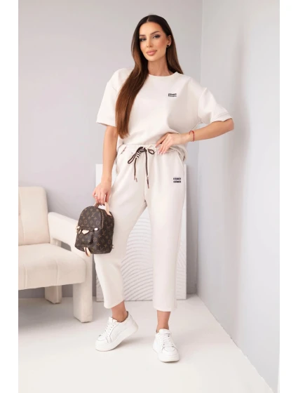 Dámský komplet viskózový máslový s krátkým rukávem a kalhotami s ohrnutým lemem béžový