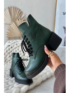 Dámské kožené kotníkové boty na klínu s  tmavě zelené model 21712246 - VINCEZA