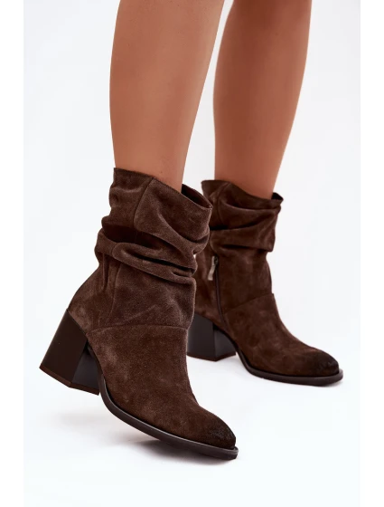 Kožené semišové kotníkové boty s na podpatku  Čokoládové model 21772371 - Zazoo