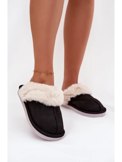 Dámské pantofle s kožešinou Černé model 21772490 - Boto