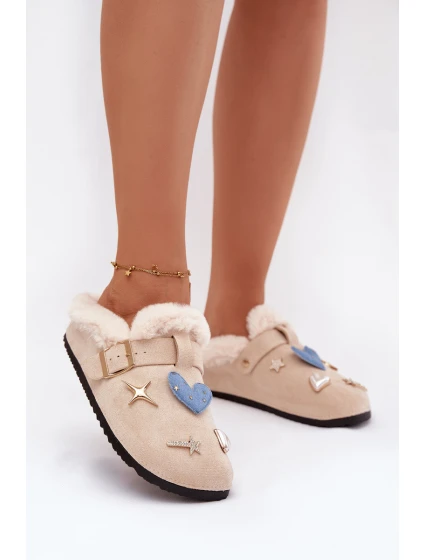 Dámské pantofle s ozdobami a sponou zateplené kožešinou béžové model 21786626 - Boto