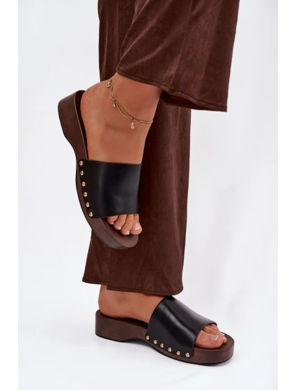 Dámské pantofle se zlatými černé model 21918782 - Boto