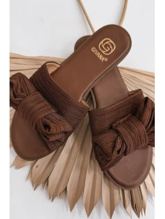 Dámské ploché sandály s mašlí Hnědé model 21937432 - Boto