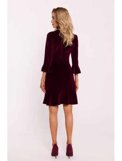 model 20555670 Sametové šaty s volánky bordó - Moe