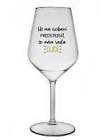 UŽ MA NEBAVÍ PREDSTIERAŤ, ŽE MÁM RADA ĽUDÍ - priehľadný nerozbitný pohár na víno 470 ml