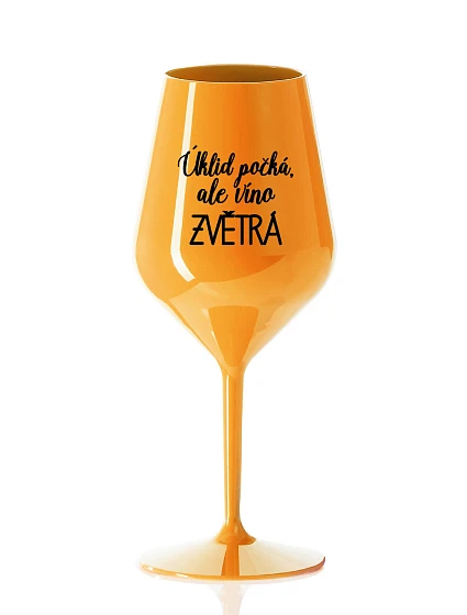 ÚKLID POČKÁ, ALE VÍNO ZVĚTRÁ - oranžová nerozbitná sklenice na víno 470 ml ÚKLID POČKÁ, ALE VÍNO ZVĚTRÁ - oranžová nerozbitná sklenice na víno 470 ml