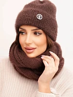 Dámská souprava s čepicí a šálou hnědá - K-Fashion