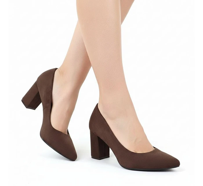 Dámské semišové lodičky na sloupek podpatku PB414 / SK403E Tmavě hnědá - Sergio Leone Dámské semišové lodičky na sloupek podpatku PB414 / SK403E Tmavě hnědá - Sergio Leone