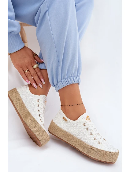 Krajkové tenisky espadrilky model 22324294 bílé - Lee Cooper Krajkové tenisky espadrilky model 22324294 bílé - Lee Cooper