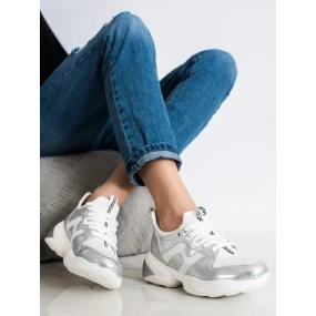 Designové tenisky dámské bílé bez podpatku Designové tenisky dámské bílé bez podpatku