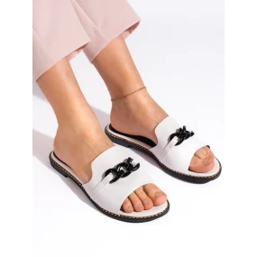 Klasické dámské bílé nazouváky bez podpatku Klasické dámské bílé nazouváky bez podpatku