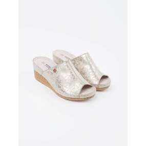 Pohodlné dámské Jasnobeżowy  nazouváky na klínku