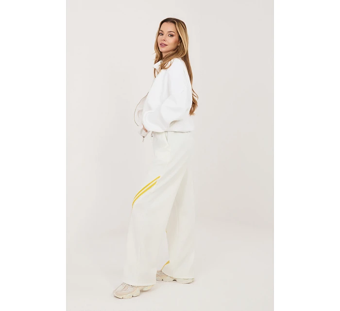 Teplákové kalhoty model 225538 Rue Paris Teplákové kalhoty model 225538 Rue Paris