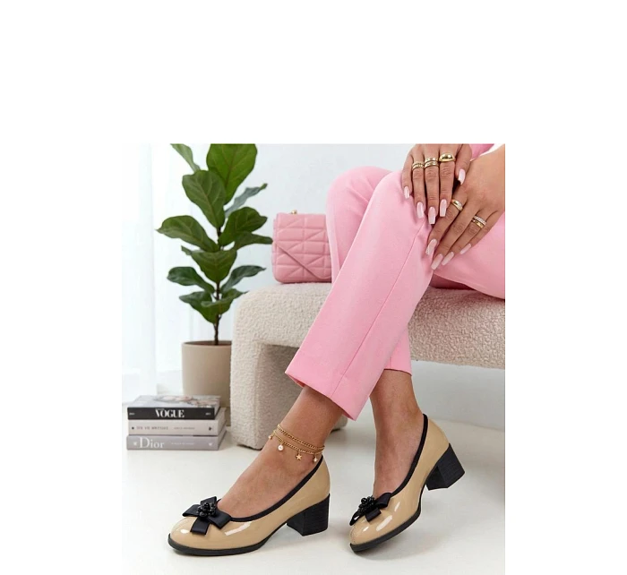 Lodičky na sloupku model 226582 Solea Lodičky na sloupku model 226582 Solea