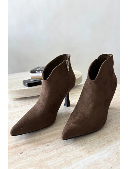Boty na podpatku model 230936 Step in style Boty na podpatku model 230936 Step in style