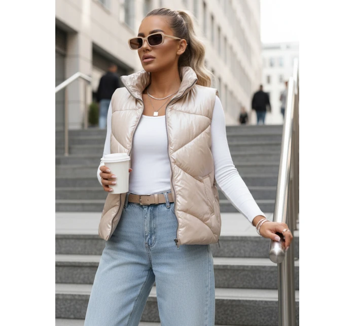 Kamizelka damska pikowana ze stójką beżowa FashionStreet TY3476 Kamizelka damska pikowana ze stójką beżowa FashionStreet TY3476