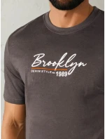 Pánské tmavě šedé tričko s potiskem Dstreet RX5404 Pánské tmavě šedé tričko s potiskem Dstreet RX5404