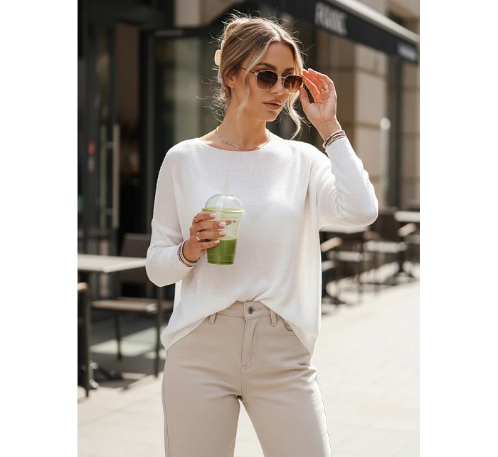 Dámský oversize hladký svetr SENZIA ecru FashionStreet MY2450 Dámský oversize hladký svetr SENZIA ecru FashionStreet MY2450