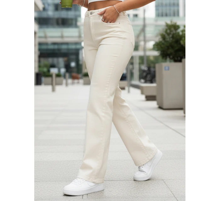 Jeansy damskie z wysokim stanem ecru FashionStreet UY2912 Jeansy damskie z wysokim stanem ecru FashionStreet UY2912