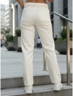 Jeansy damskie z wysokim stanem regular fit z paskiem kremowe FashionStreet UY2914