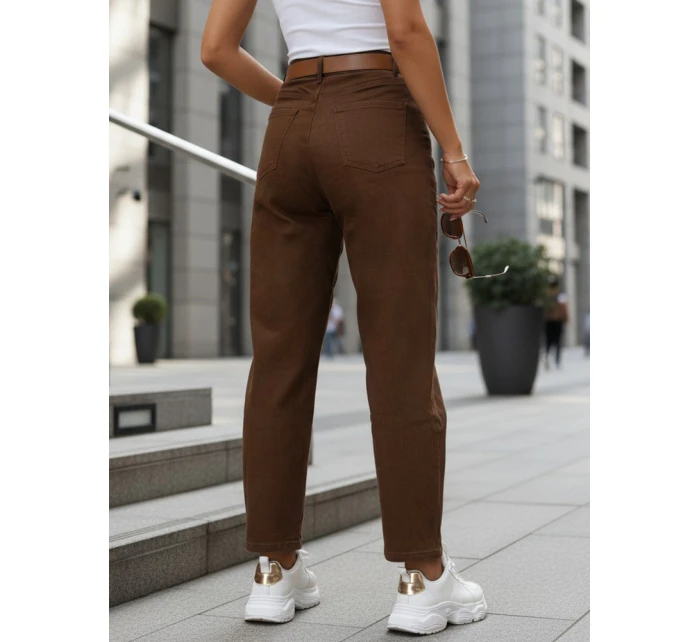 Spodnie damskie z wysokim stanem mom fit z paskiem brązowe FashionStreet UY2920 Spodnie damskie z wysokim stanem mom fit z paskiem brązowe FashionStreet UY2920