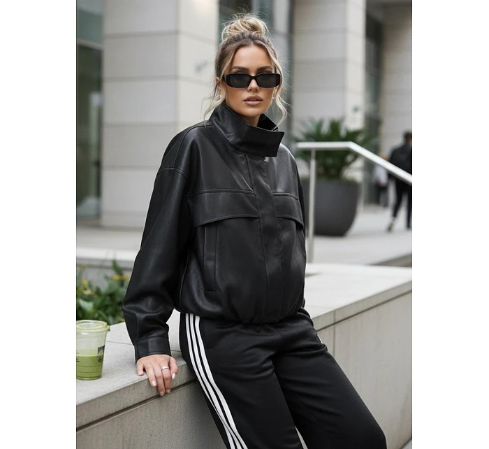 Dámská bunda z ekokůže oversize s vysokým límcem černá FashionStreet TY5651 Dámská bunda z ekokůže oversize s vysokým límcem černá FashionStreet TY5651