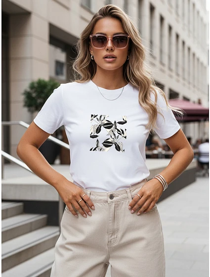 Dámské ležérní tričko s rostlinným motivem, bílé, FashionStreet NX8053RY Dámské ležérní tričko s rostlinným motivem, bílé, FashionStreet NX8053RY