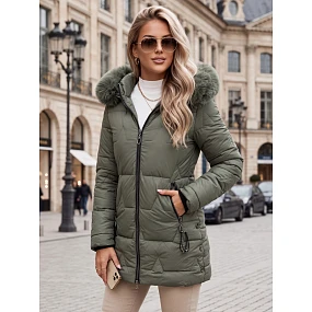 Kurtka damska zimowa pikowana z kapturem zielona model 22540501 - FashionStreet Kurtka damska zimowa pikowana z kapturem zielona model 22540501 - FashionStreet