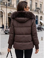 Pikowana kurtka damska z futrzanym kapturem śliwkowa FashionStreet TY5891