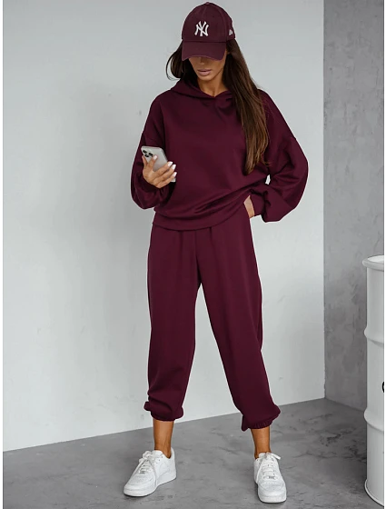 Komplet damski z kapturem bordowy model 22352976 - FashionStreet Komplet damski z kapturem bordowy model 22352976 - FashionStreet