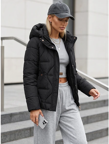 Kurtka damska zimowa pikowana z kapturem czarna model 22350701 - FashionStreet