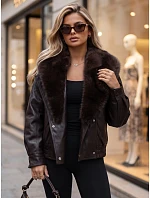 Kurtka damska skórzana zimowa z futerkiem brązowa model 22371815 - FashionStreet Kurtka damska skórzana zimowa z futerkiem brązowa model 22371815 - FashionStreet