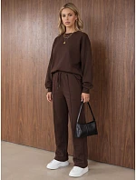 Komplet damski dresowy z szerokimi spodniami brązowy FashionStreet AY1230 Komplet damski dresowy z szerokimi spodniami brązowy FashionStreet AY1230