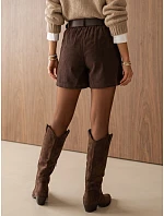Dámské sukně-šortky z manšestru s páskem, čokoládová barva, FashionStreet SY0604 Dámské sukně-šortky z manšestru s páskem, čokoládová barva, FashionStreet SY0604