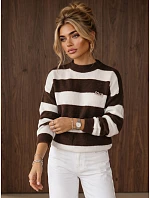 Dámský pruhovaný svetr s broží v bílo-čokoládové barvě FashionStreet MY2606 Dámský pruhovaný svetr s broží v bílo-čokoládové barvě FashionStreet MY2606